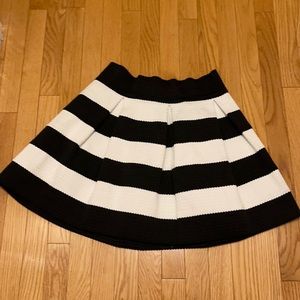 Slip on skirt unbranded medium  (30 waist) new